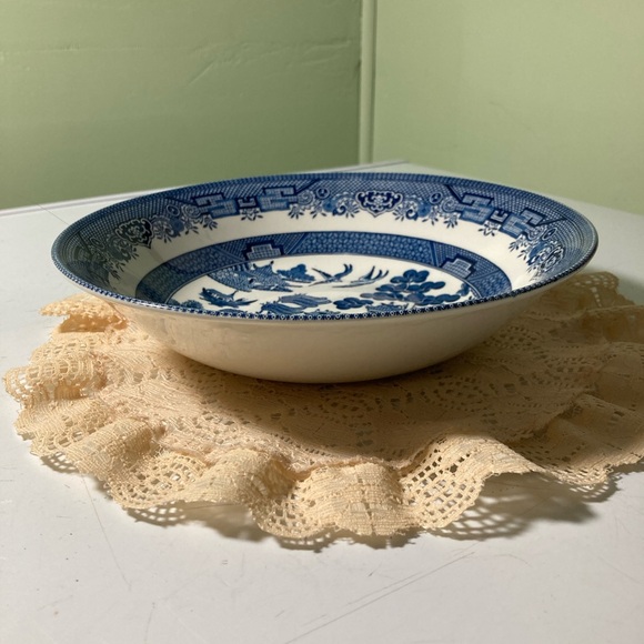 Vintage Churchill England Blue and White Willow Ware 9” Vegetable Bowl - Picture 2 of 5